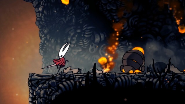 Hollow Knight Silksong fighting Volatile Flintbeetle