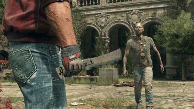 Kyle holding a knife in Dying Light: The Beast